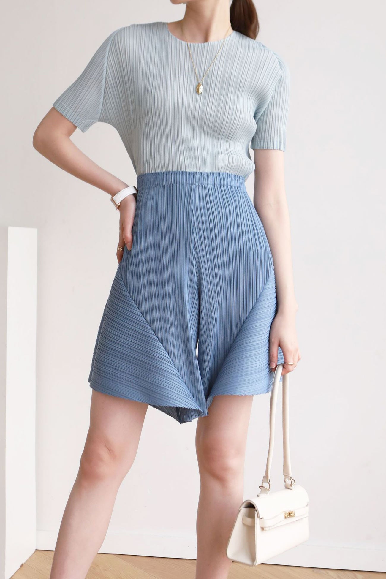 Full Pleated Solid High Waist Shorts