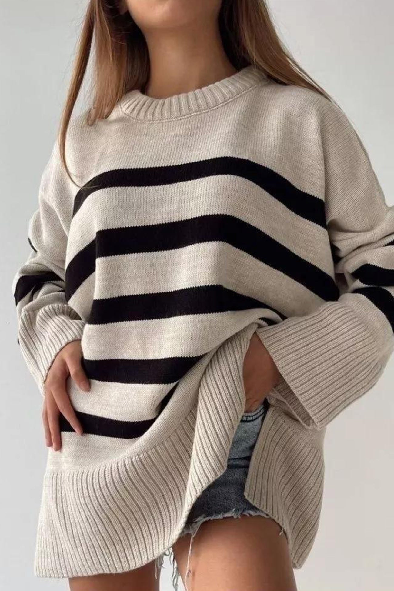 Striped Crewneck Slit Pullover