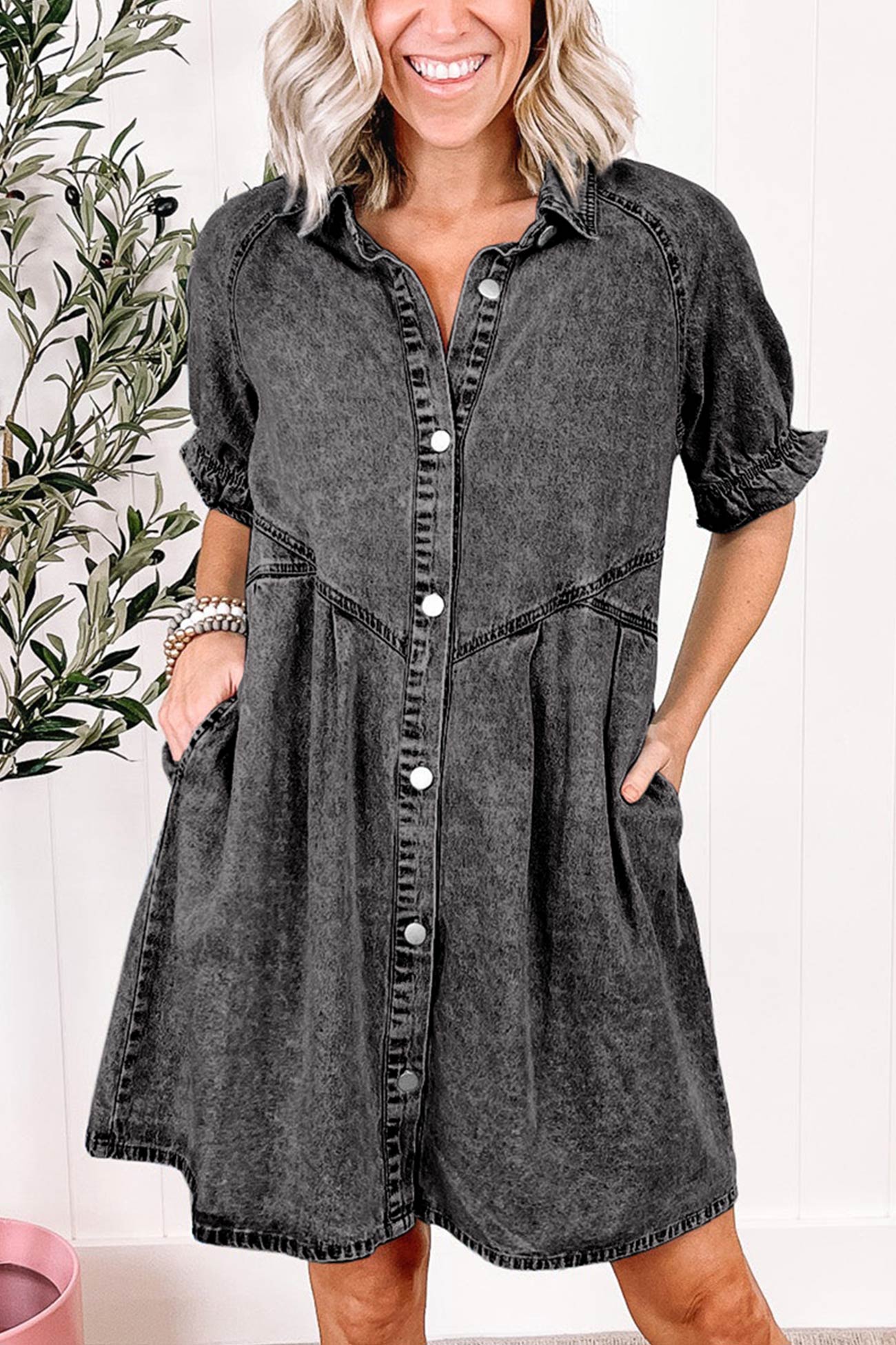 Wash Ruffled Single-breasted Denim Dress